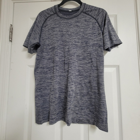 Lululemon Men's Metal Vent Tech Surge Short Sleeve Size S. - Picture 5 of 12
